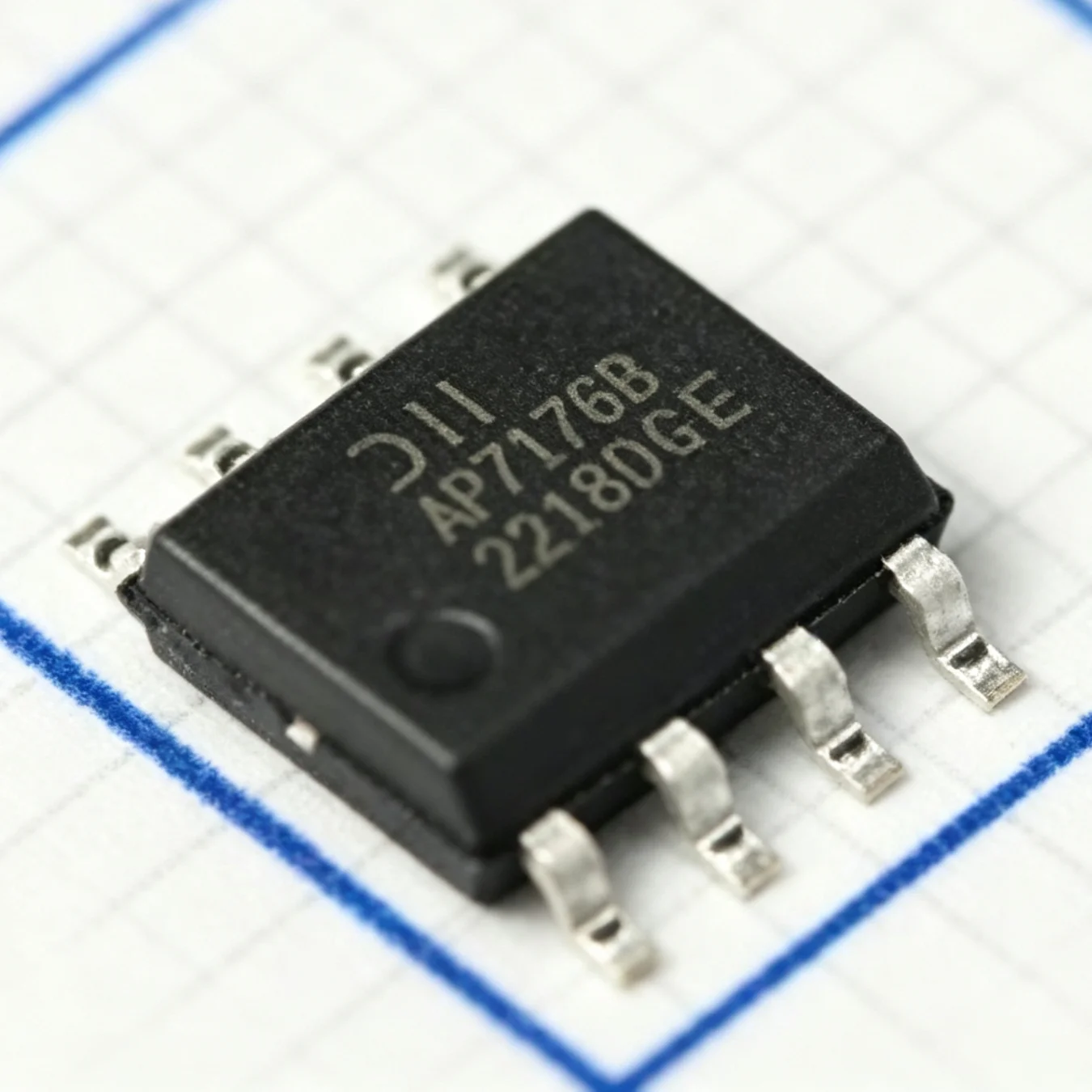 10PCS AP7176BSP-13 Marked AP7176B SOIC-8 SOP-8 8-SO-EP 3.65V 3A 800mV~3.12V NEW Original Linear Regulator LDO Chip IC ADJ 3A