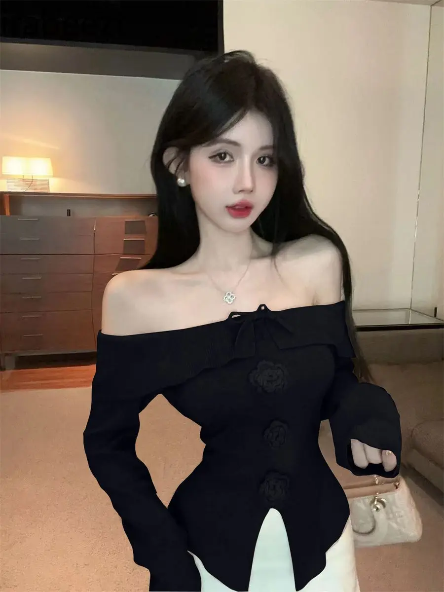 Sweet & Spicy Knit Top for Women Cute Bowknot & Ruffled Blouse with Floral Embroidery Cute & Sexy Long Sleeve Crop Top Wear