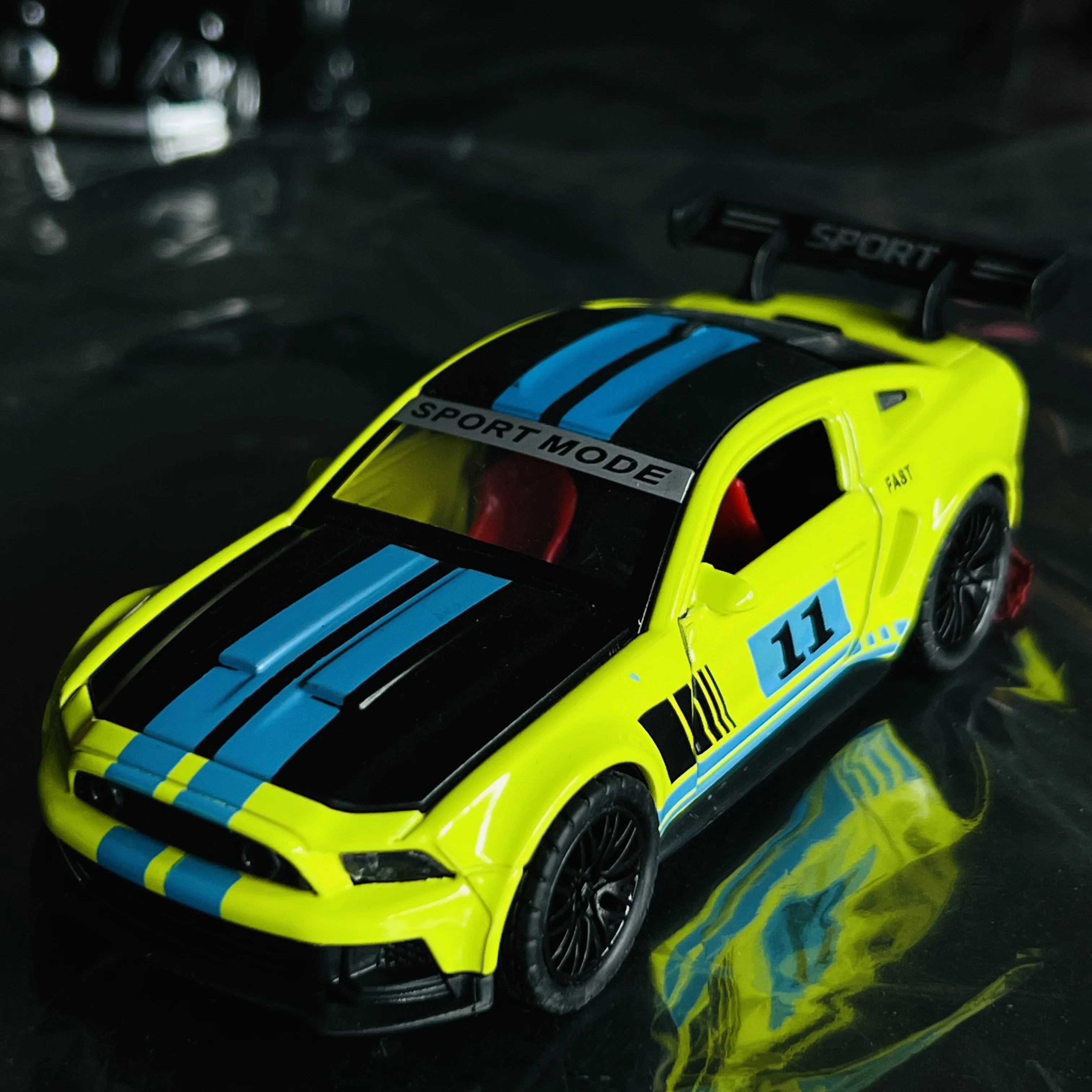 Simulation alloy sports car model children's toy car cake decoration