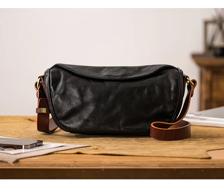 Handgefertigte Herren-Umhängetasche aus echtem Leder, modische Outdoor- und Alltagstasche, schwarze Crossbody-Tasche aus Kuhleder – Detail 21