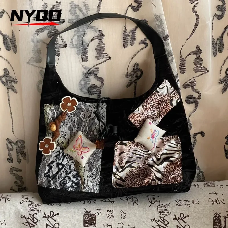 

Spicy Girl Y2K Leopard Subculture Tote Bag Women Retro Punk Gothic Lace Butterfly Handbags Literary Female Large Capacity Bag