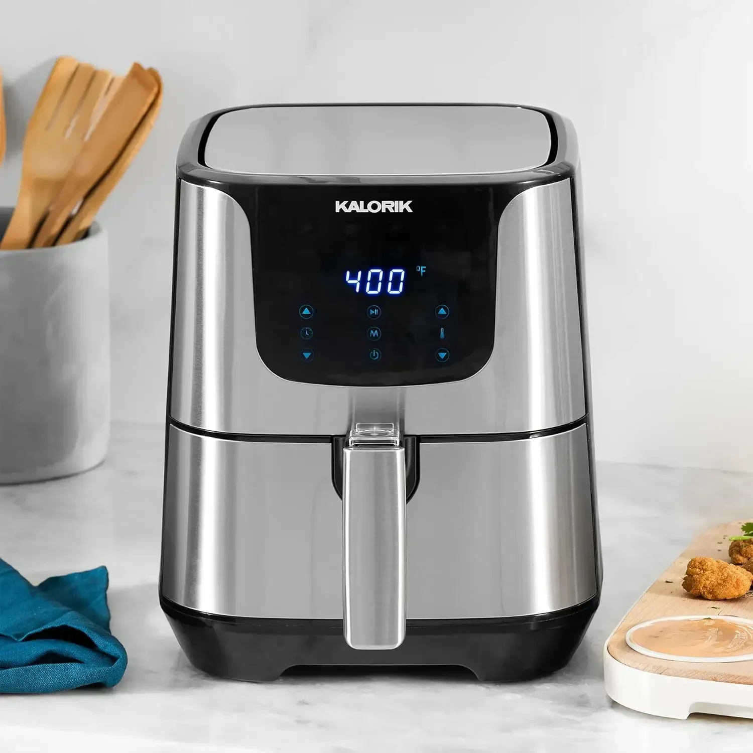 5.3 Quart XL Air Fryer Pro with Digital Touch Screen