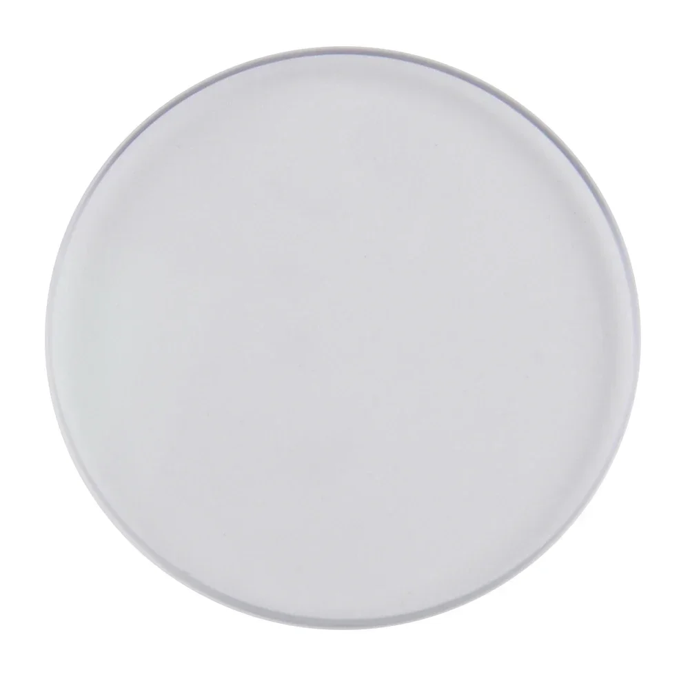 

Аксессуар и надежная восьмикратная увеличительная линза, изготовленная из пружного материала, диаметр сорок пяти миллиметров.