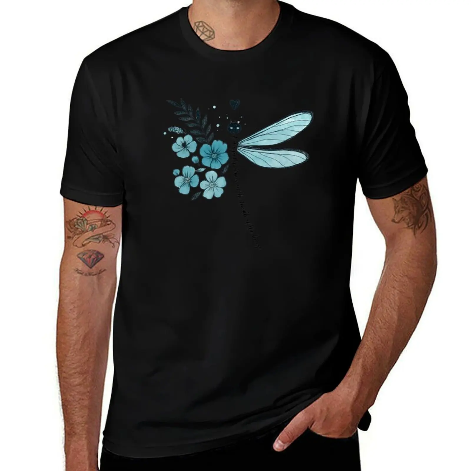 

Dragonfly Floral Design Wildflower Aesthetic Nature Art Cottagecore Gift for Her, Garden Lover, Boho Summer Deco T-Shirt