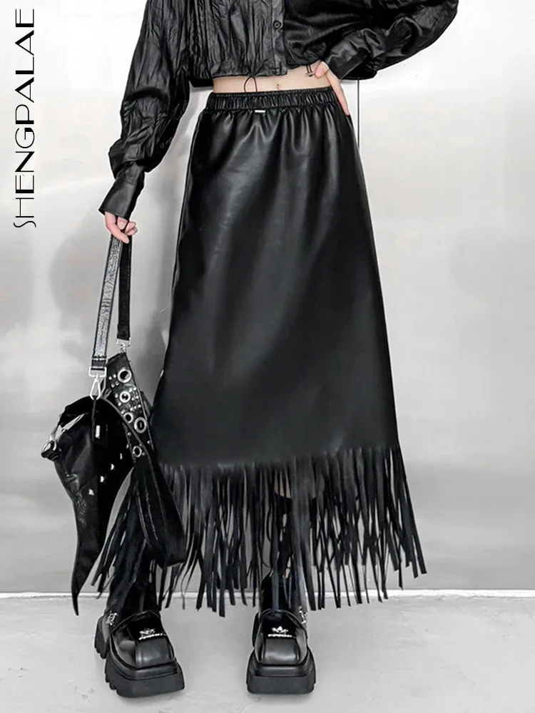 SHENGPALAE PU Leather Skirt For Women 2025 Spring New Fashion Elastic Waist Tassel Design Chic Style Lady Long Skirt 5G512