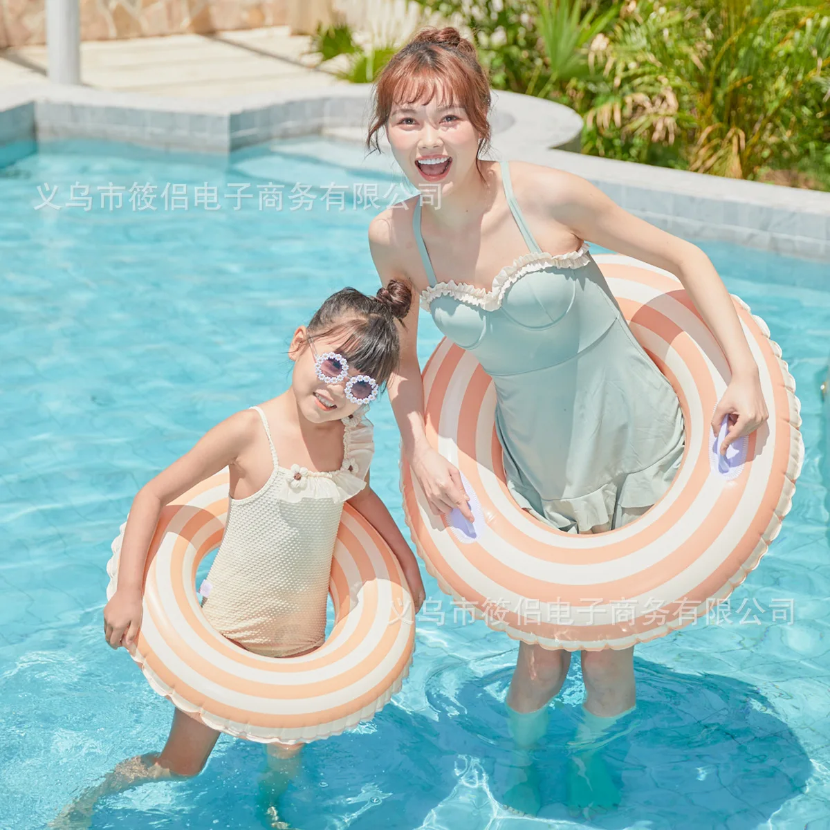 New INS Viral Safe Thickened Danish Retro Lollipop Swimming Ring Stripe Inflatable Anti Leak Armpit Float Kids Adults Pool Use