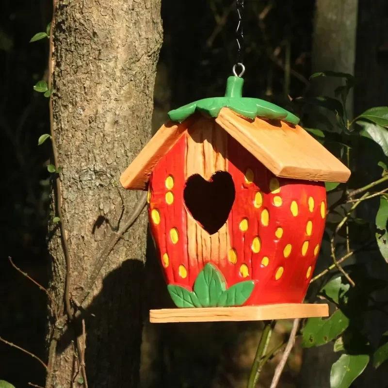 Garden Courtyard Decoration Resin Strawberry Birdhouse Ornament Hanging Decorative for Outdoor Use Factory Sale Directly