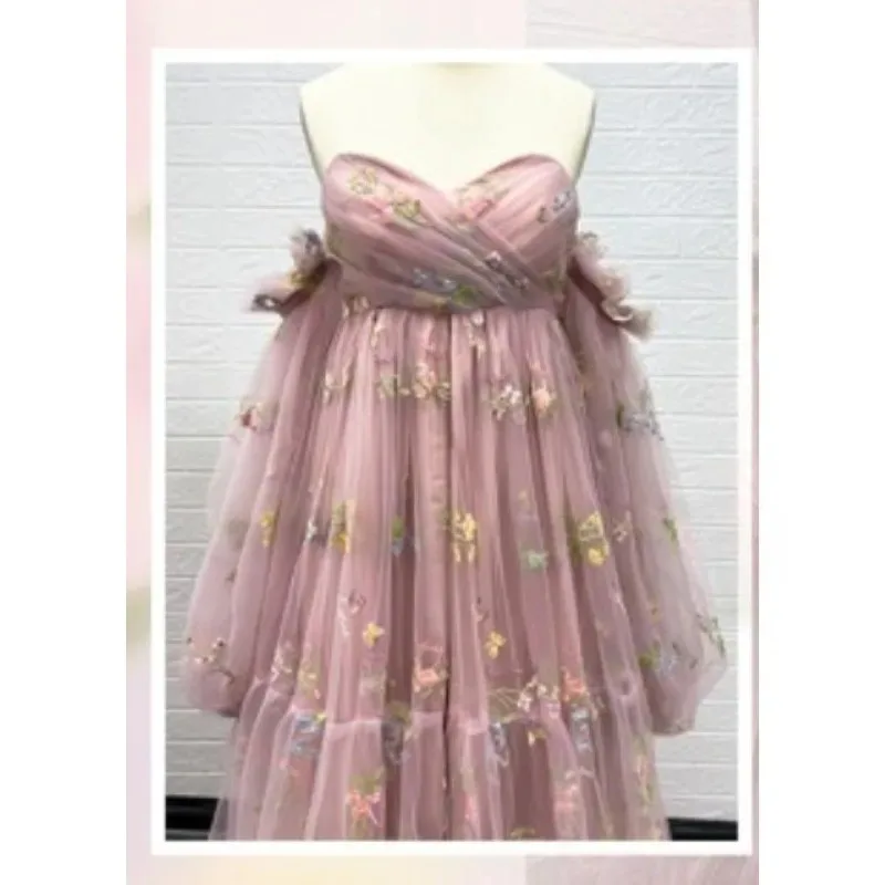 فستان سهرة مثير للأمهات - فستان حفلات بفتحة عالية مع تطريز زهور وأكمام منتفخة - فستان استحمام الطفل والتقاط الصور