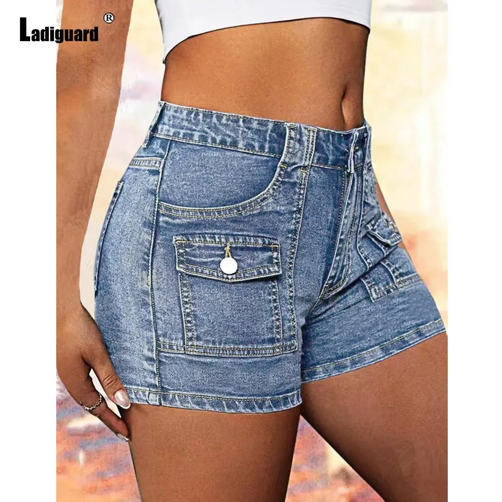 2025 روك مثير الوقوف جيب الدنيم السراويل النساء موضة الرقص نادي جينس قصير سراويل ضئيلة الإناث Vintage الشارع Hotpants جديد