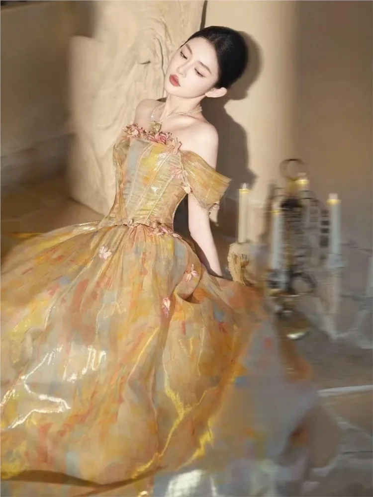 ชุดเดรสงานฉลองวันเกิดแบบไหล่เดียว ดีไซน์หรูหราและสง่างาม