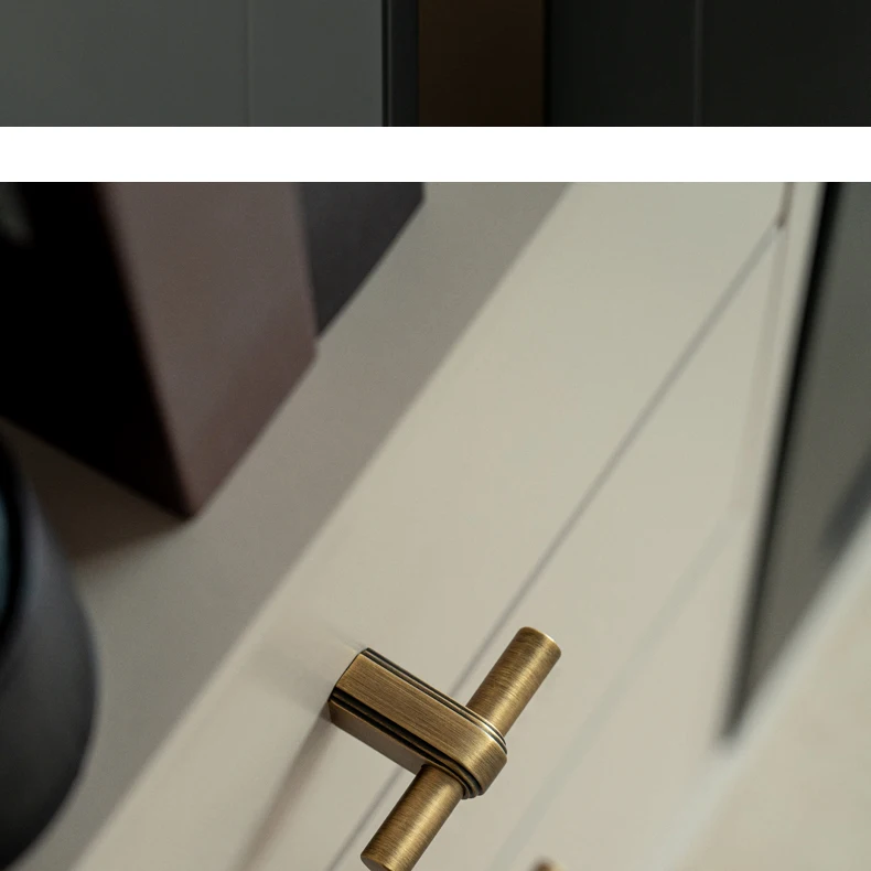 Antique brushed brass wardrobe pull and cabinet knob — supplier illustration 15