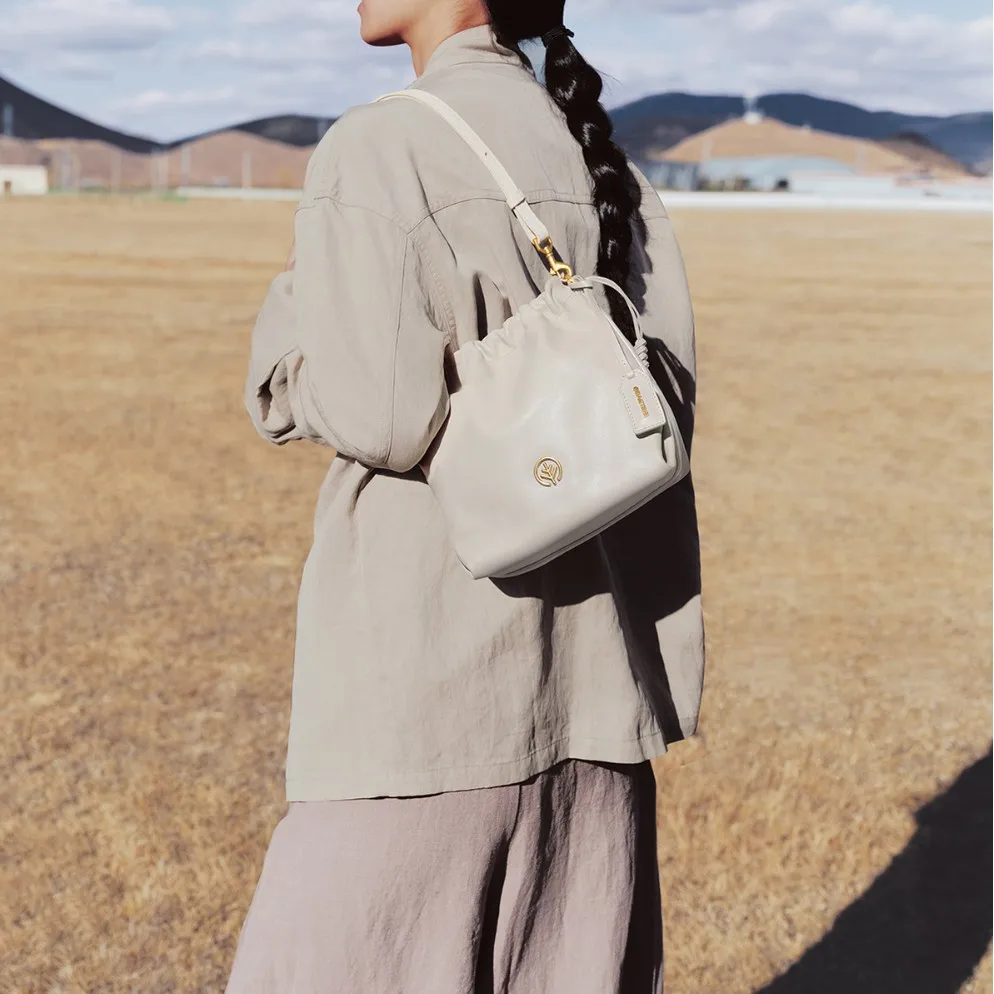 Bagtree 2025 Fashion Cloud Collection Bag Vegetable-Tanned Calfskin Drawstring Small Bucket Bag Commuter Crossbody Shoulder Bag