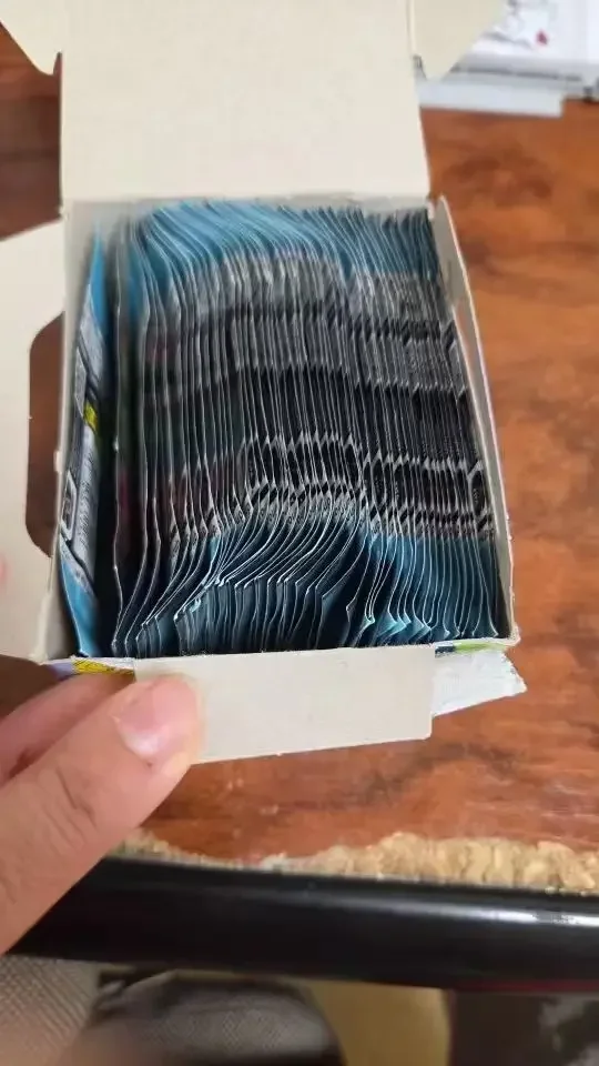 2026 50 Packungen Original Panini Offizielle FIFA-WM-Fußballkarten-Stickerpacks & Limitierte Sammler-Edition Fußball-Memorabilien-Set – Detail 9