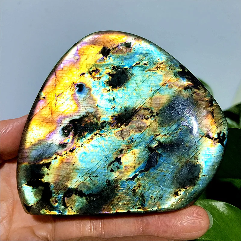 Natural Stone Finland Multicolored Light Labradorite Crystal Freeform Witchcraft Meditation Energy Feng Shui Crystal Room Decor
