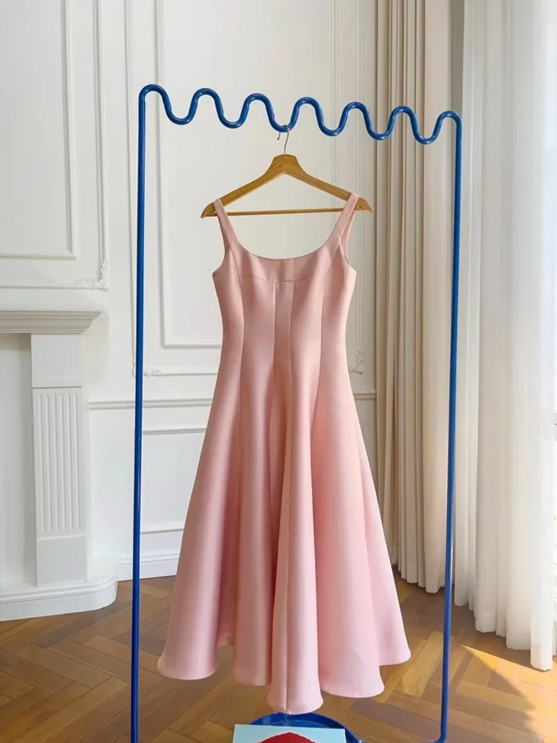 Abito da donna elegante in raso bianco aderente da sera per feste, abbigliamento da donna vintage, design da passerella, compleanno estivo