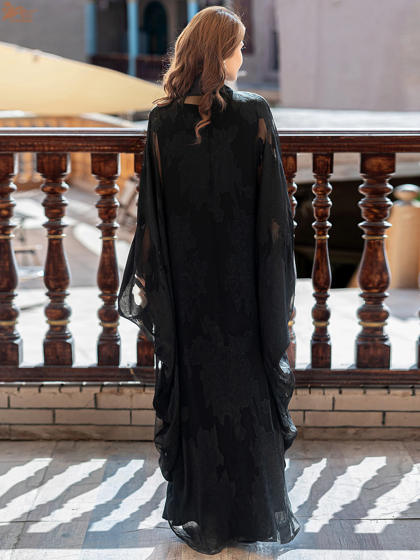 Di lusso Ricamato Nero Jacquard Nappe Abaya Elegante Abito Donna Abito Musulmano Dubai Caftano Kimono Kebaya Marocain Femme Caftano