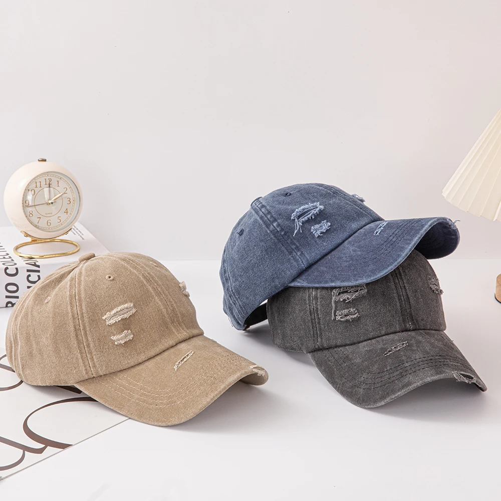 Hole Style Baseball Cap: Fashionable, Retro-Style Cap with Cool Tearing Details. Suitable for Casual Wear, Streetwear or Daily C