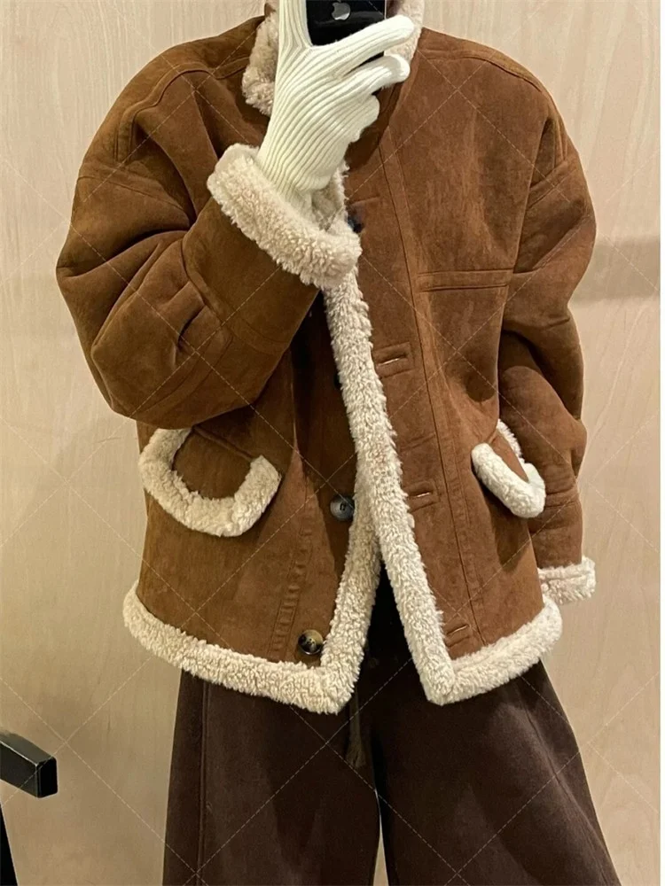 

Ретро-пальто из утолщенной кожи и меха для женщин, весенняя новинка, высококачественная уникальная очень красивая хлопковая куртка, модная и стильная.