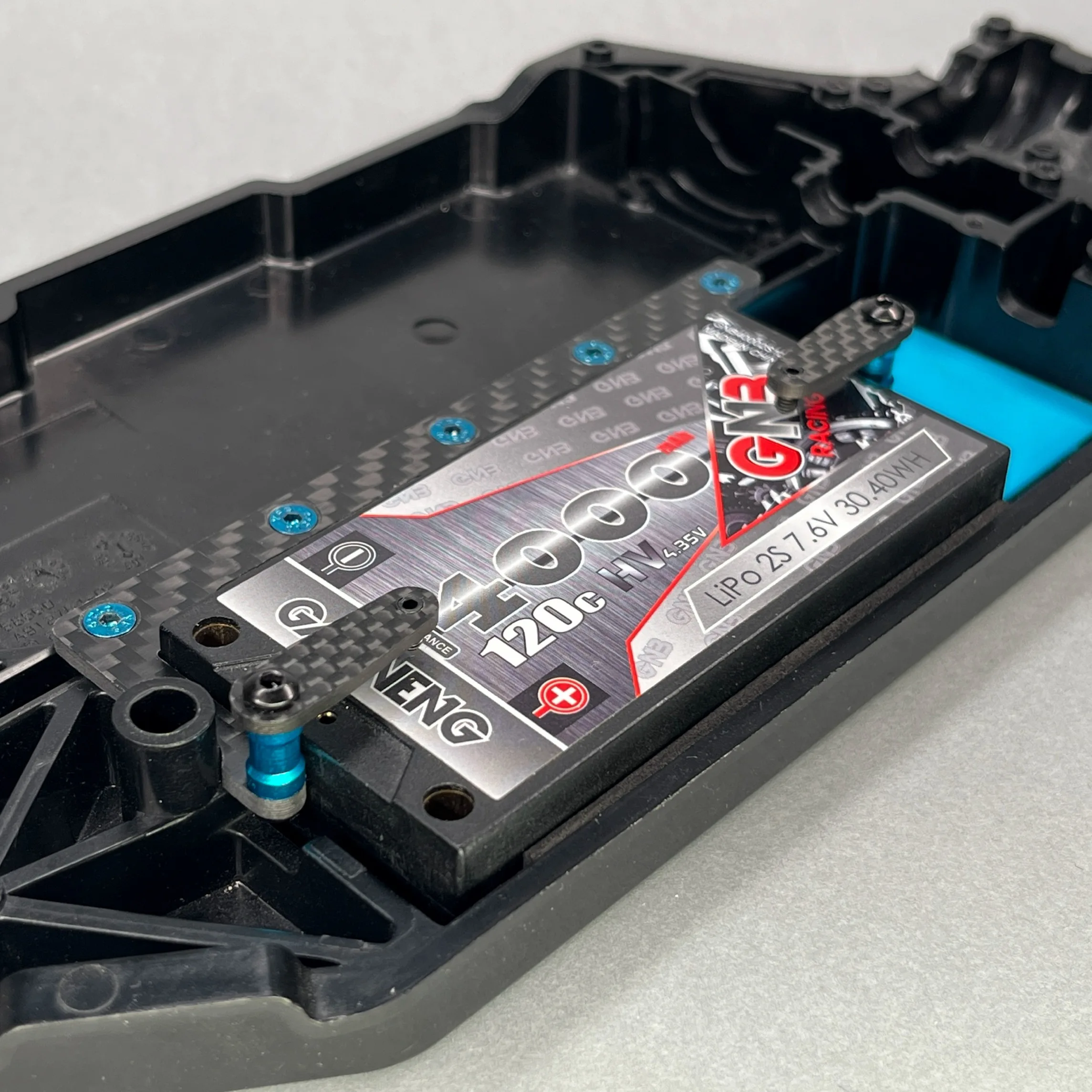 

Кронштейн для короткого аккумулятора TT02, передний, для Tamiya