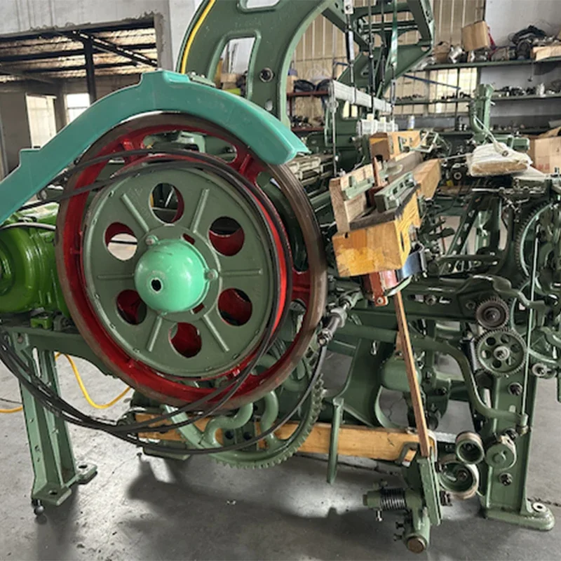 GA615 price discount Made in China loom Electronic shuttle loom, with automatic shuttle changing device for sale