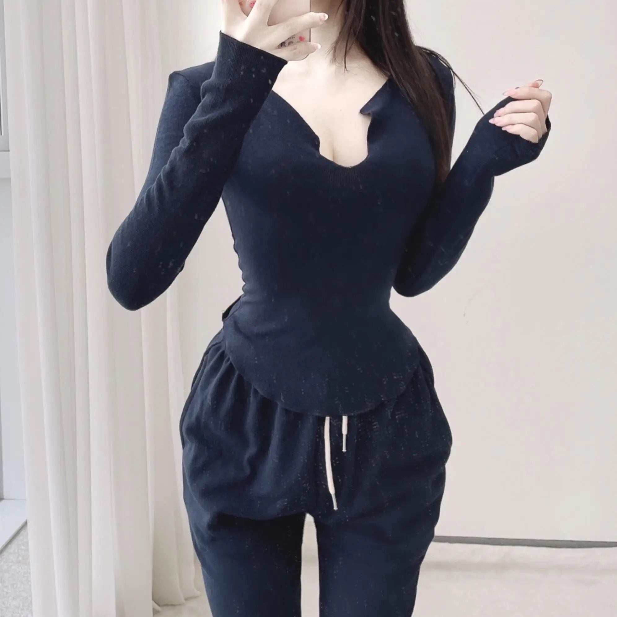 Zhi Che New Model Long Sleeve Slim Fit Pure Color T-Shirt Neckline Opening Highlight Body Shape Women's Summer Fashion Top