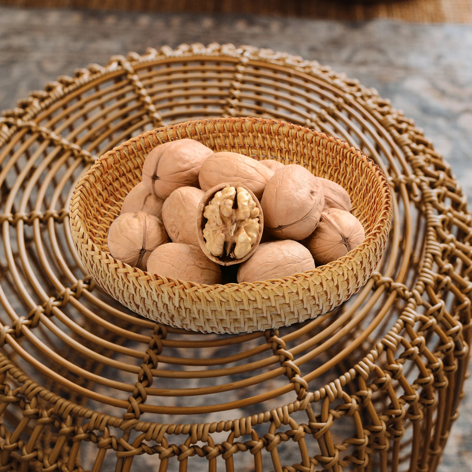 

Rattan Woven Storage Basket Multi-Functional Round Vintage Fruit Bread Tray Rustic Tabletop Organizer Woven Bread Basket