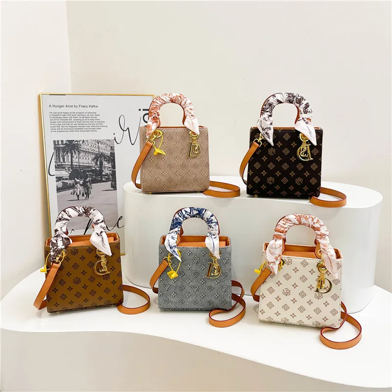 

2025 New! Diana - Style Floral Print Handbag, Shoulder/Crossbody, Small Size, Elegant & Chic
