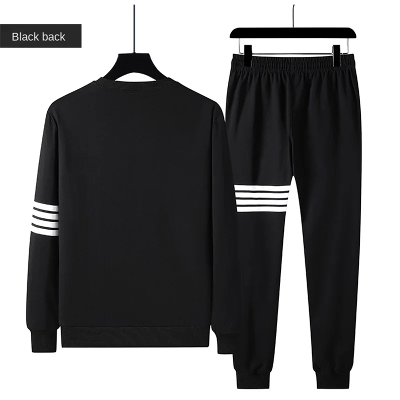 Chándal nuevo de otoño 2025 para hombre, conjuntos de Top y pantalones con cuello redondo de seda de leche compuesta, conjunto de traje informal de dos piezas deportivo de cuatro barras para hombre