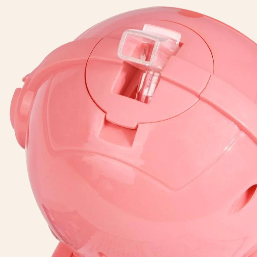 Cinturino per erogatore d'acqua per astronauta con tazza d'acqua con cannuccia Mini distributore d'acqua Simpatico regalo portatile per erogatore d'acqua da scrivania