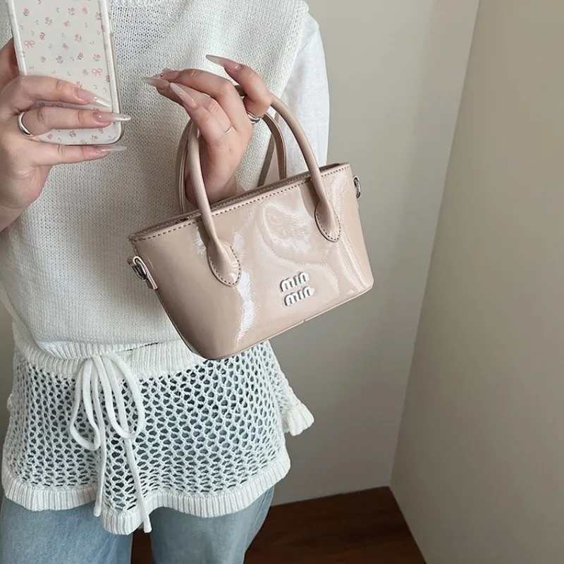 

Versatile Carryall Tote Bag For Women Spacious Underarm Shoulder Bag Perfect For Work Gym And Weekend Adventures