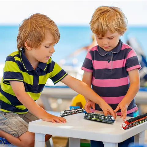 1/3 st leksakstågset höghastighetslokomotiv gjuten modellbil glidande länkad tunnelbana kultågset för barn 6 best sales kultågsleksak - №2