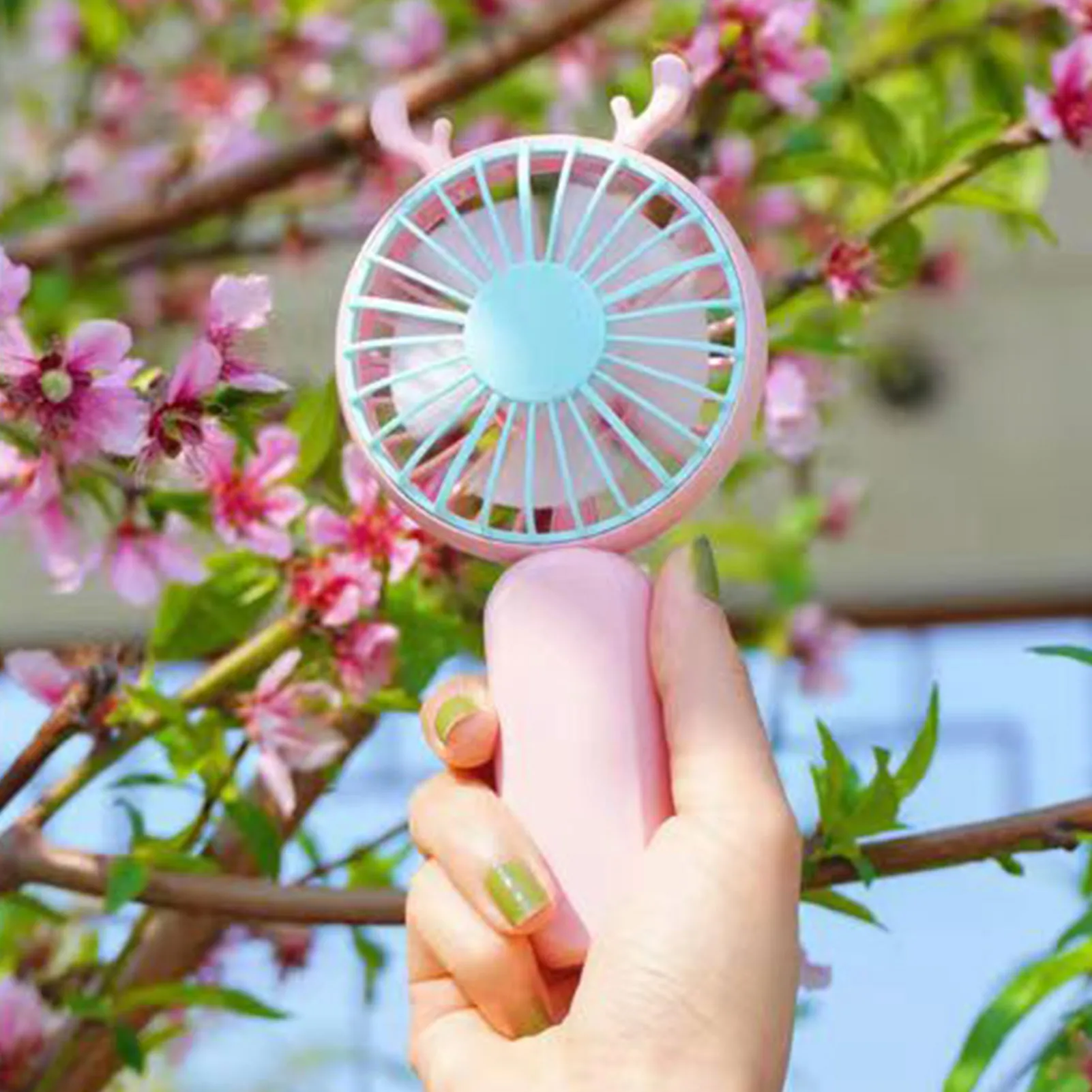 

Portable Mini Electric Fan USB Charging Cordless Fan For Camping Hiking Fishing Running Cycling Summer Outdoor Cooling Tools