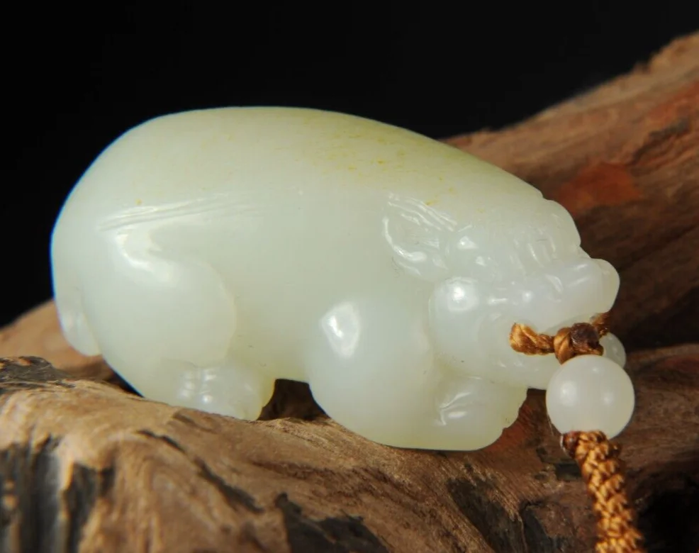 CERTIFIED 31.1g CHINESE 100% NATURAL WHITE RIVER JADE HAND CARVED PI-XIU PENDANT