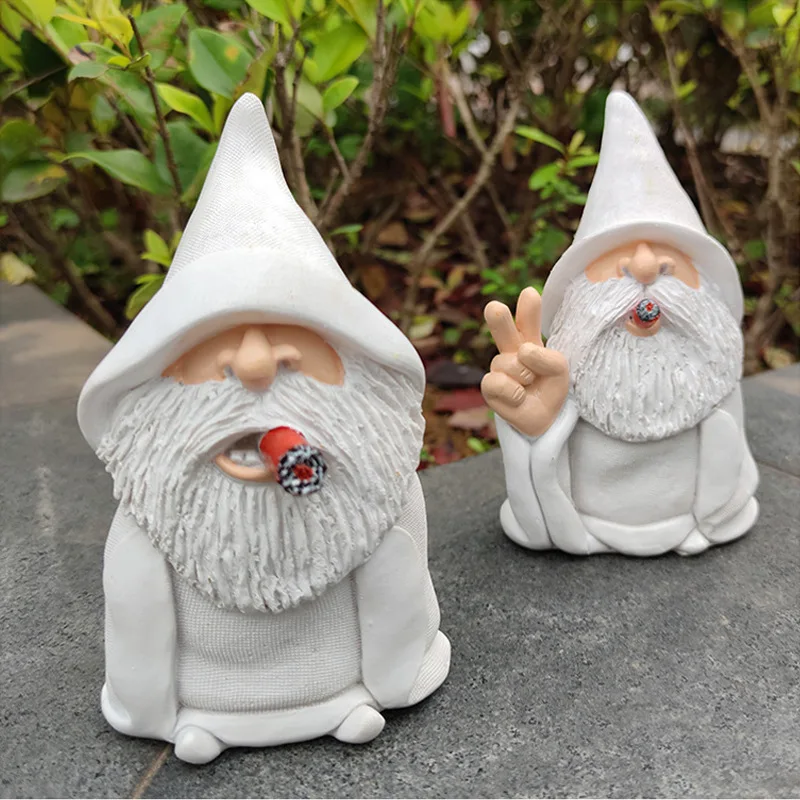 

15CM Creative Fun Dwarf Old Man Vertical Middle Finger Creative Resin Craft Dwarf Statue Garden Decoration