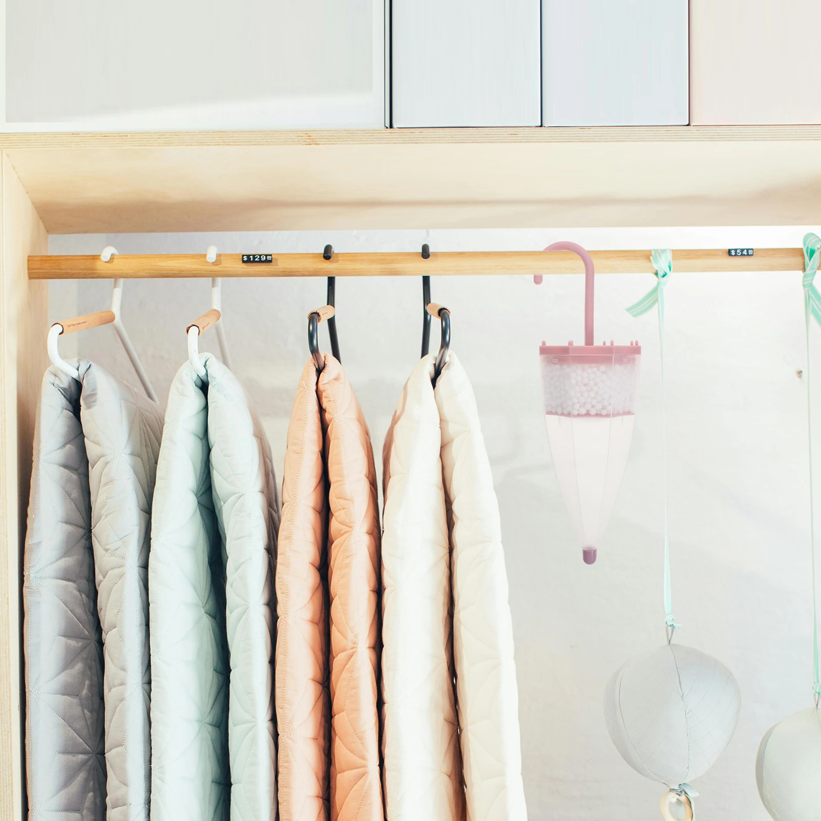 

Versatile Household Moisture Absorber Box Hanging Design Efficient Dehumidification for Closets Bookshelves Basements