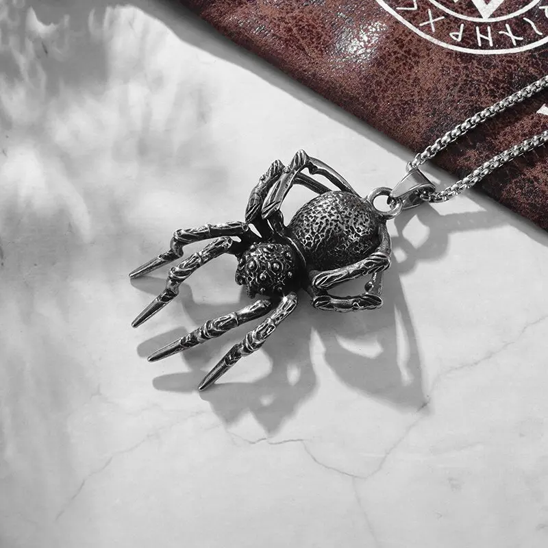 Vintage Punk Silver Color Spider Pendant Necklace Pendant Charm Men Cool Casual Necklace Fashion Jewelry