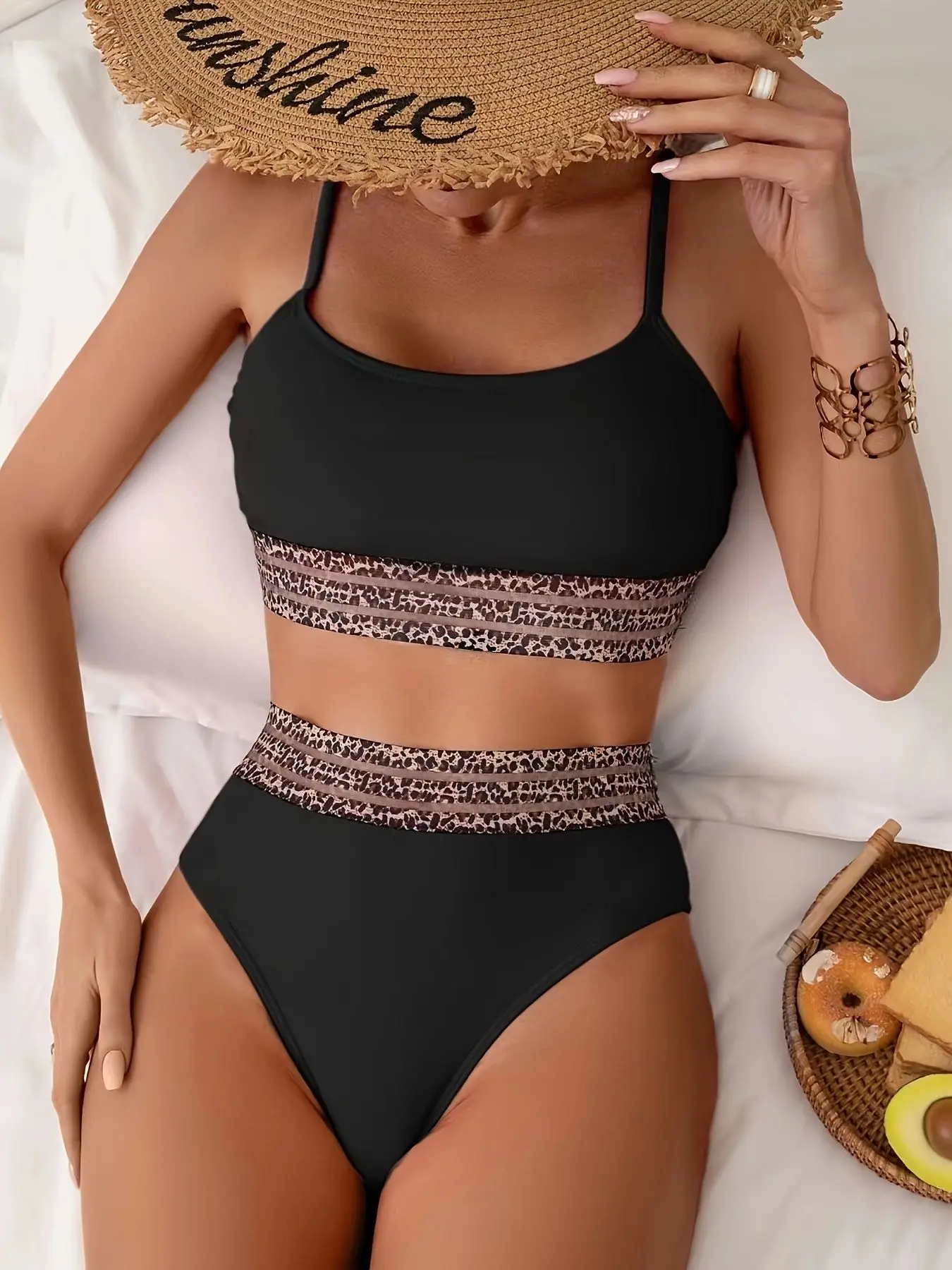 Conjunto de Bikini de retales de leopardo, traje de baño de 2 piezas para mujer, traje de baño Sexy negro de cintura alta con cuello en U y tirantes sin espalda, novedad de 2025