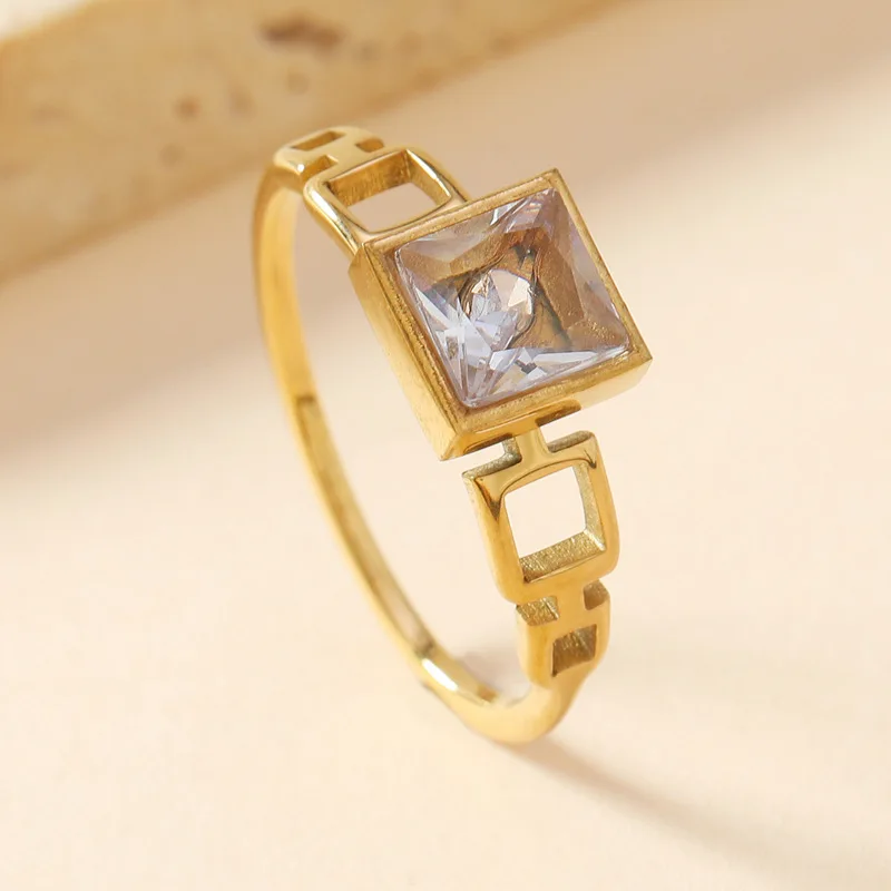 Stainless Steel Heart Ring For Women Luxury Style Female Fashion Finger Jewelry Accessories