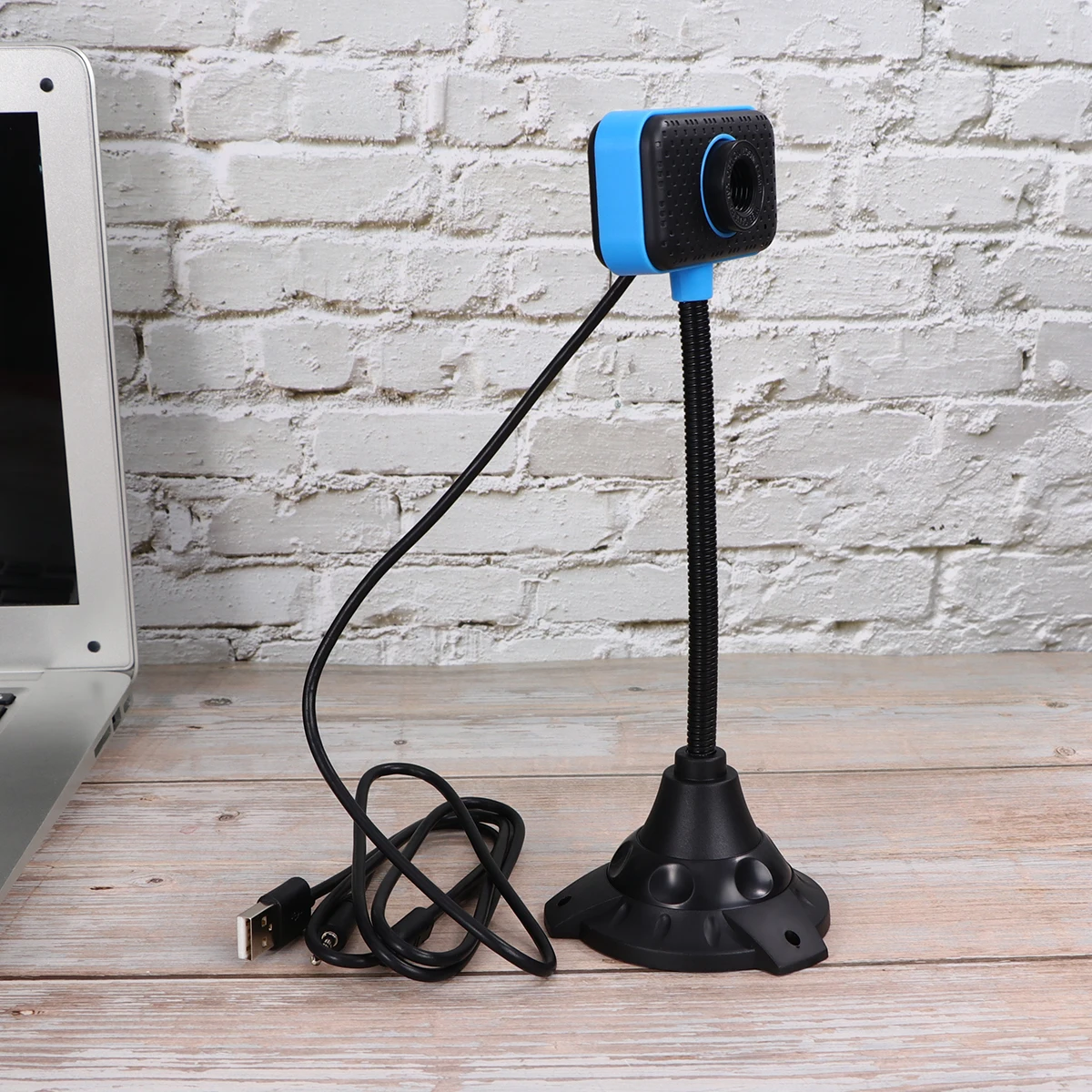 

USB 0.3MP Webcam Flexible Web Camera for Laptop Desktop Built in Mic Video Conference Streaming Net Course Network