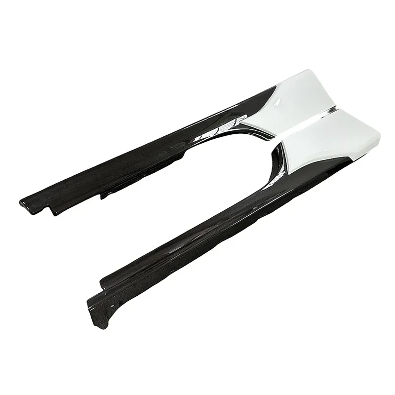 OEM style dry carbon fiber body side skirts for Ferrari Sf90 SF90 door sill side surrounds