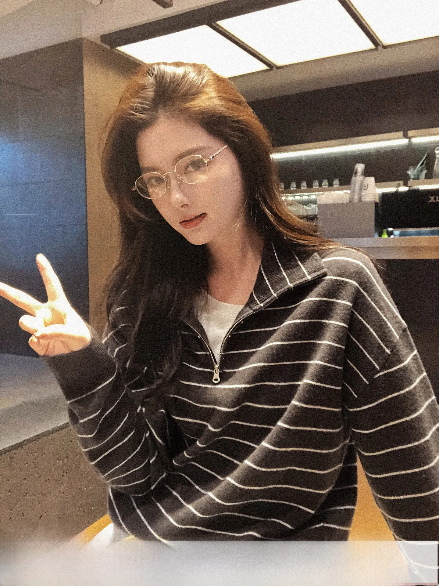 

Ретро-свитер женский осенне-зимний из шерстяного трикотажа с цветовыми блоками, воротником-стойкой на молнии и полосатым узором