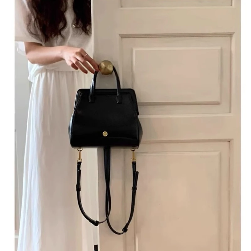 حقائب الخريف والشتاء النسائية ذات المشبك الرجعية حقائب الظهر المتخصصة حقائب الظهر السوداء الرجعية حقائب اليد العصرية #6