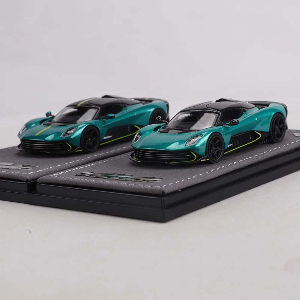 KOD 1:64 Valhalla, modèle de voiture en métal moulé sous pression, supercar verte, véhicule en alliage, modèle de voiture statique à collectionner