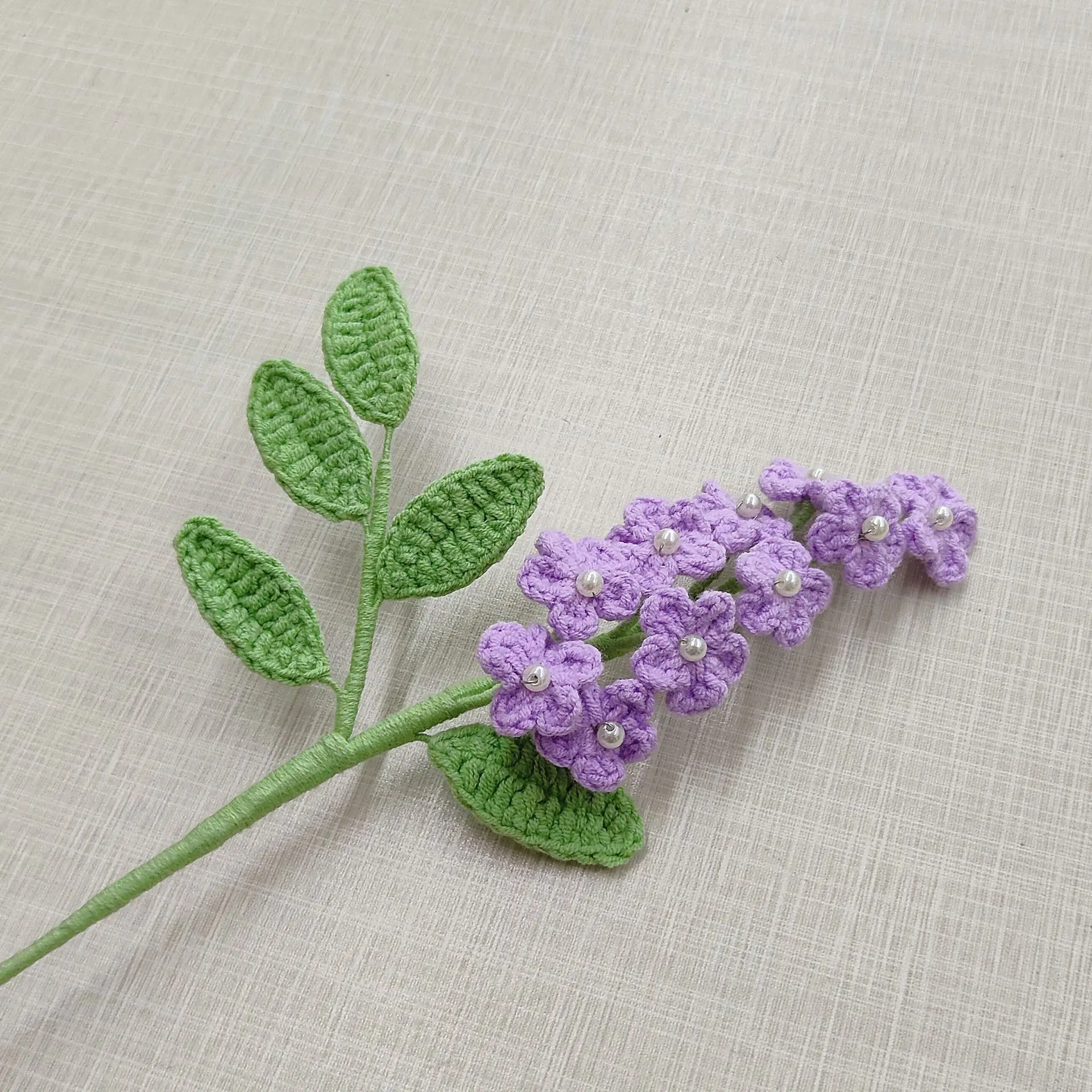 Fertig handgewebte Blumenzweige, hübscher gehäkelter Blumenstrauß, kreative Kunstpflanze, Hochzeitsraumdekoration, Geschenk – Detail 4