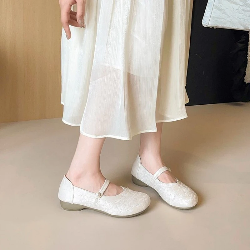 

Women's Fashion Single-strap Shallow Low-top Shoes Round Toe Satin Finish Non-slip Rubber Sole Comfortable Lightweight Daily