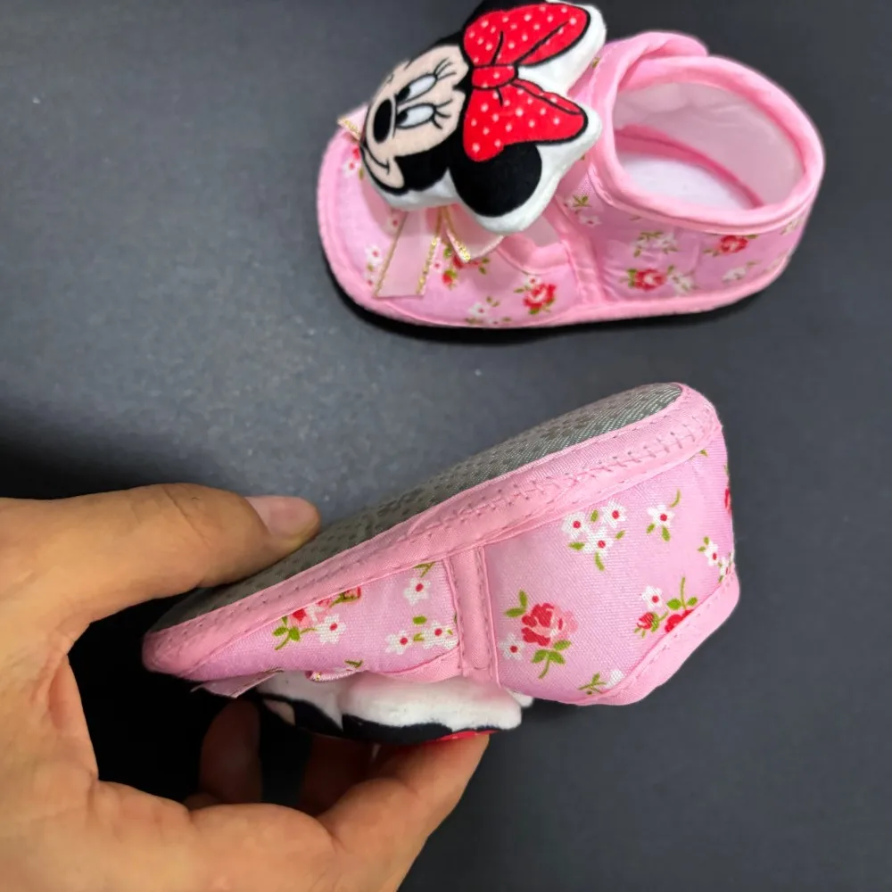 Safe Newborn Pacifier with Pacifier Holder Clip & Kawaii Bowknot Newborn shoes Food Grade Silicone Soother Anti-lost Design view 5