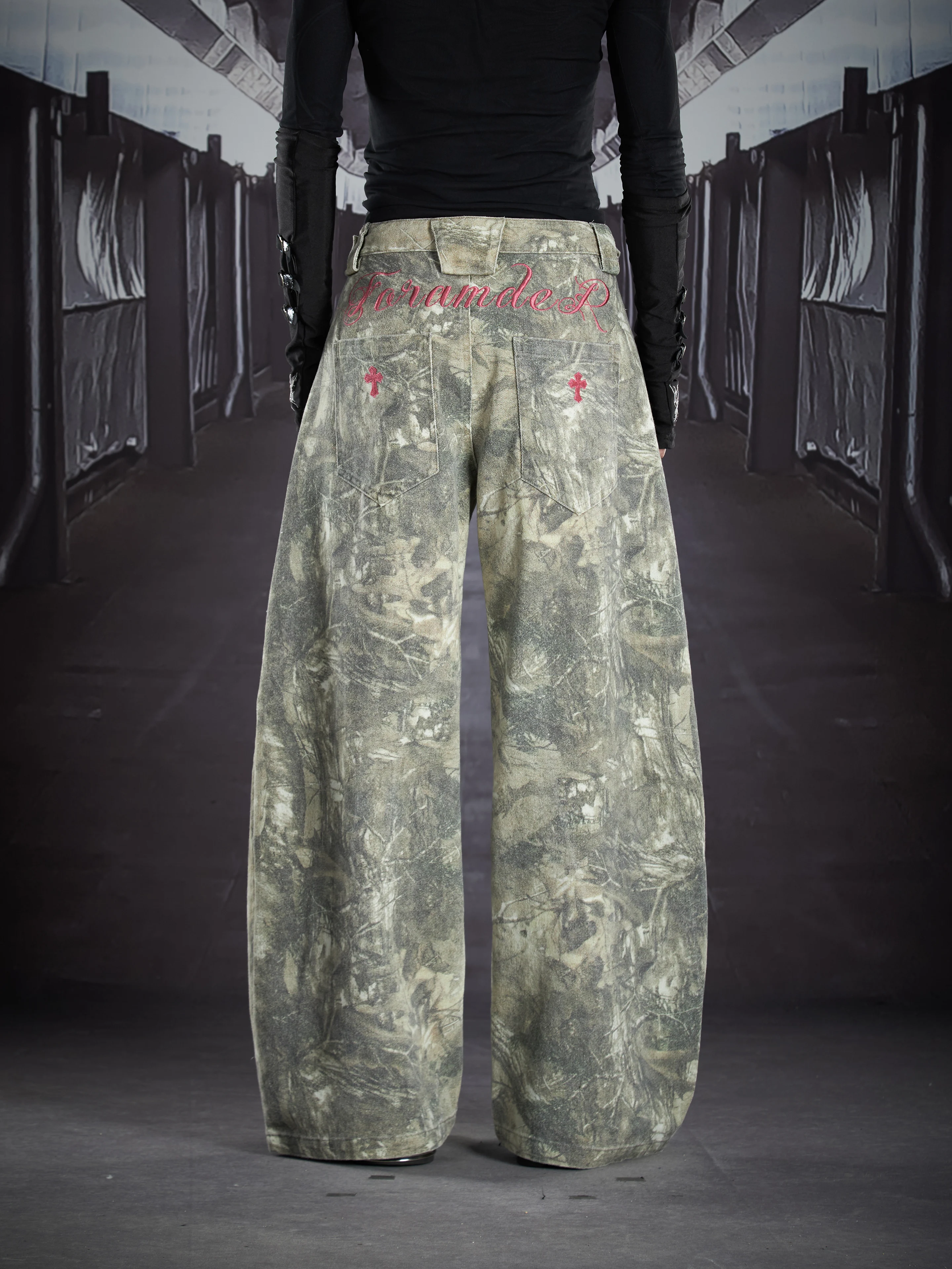 Design New Contrast Color English Embroidery Personality Camouflage Loose Wide Leg Matchet Pants Casual Men and Women Fashion