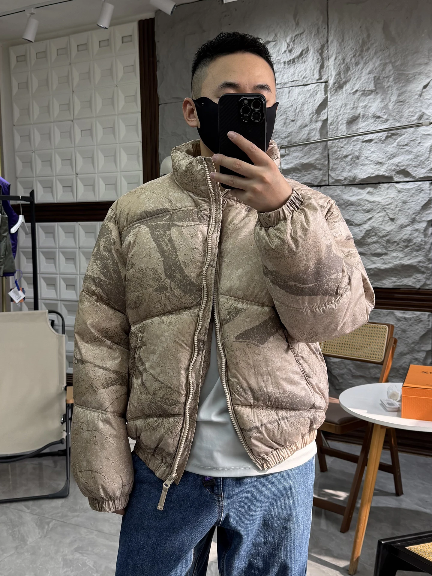 

Thickened Warm Cotton Jacket Men's Stand Collar American Casual Print Stylish Winter Coat Polyester Fiber Long Sleeve Short S...