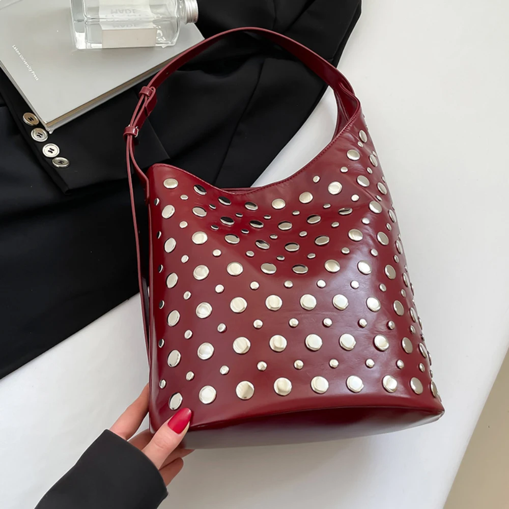 

Women Fashion Rivet Bucket Bag Large Capacity Versatile Solid Color Buckle One Shoulder Bags Daily Commute Underarm Packs
