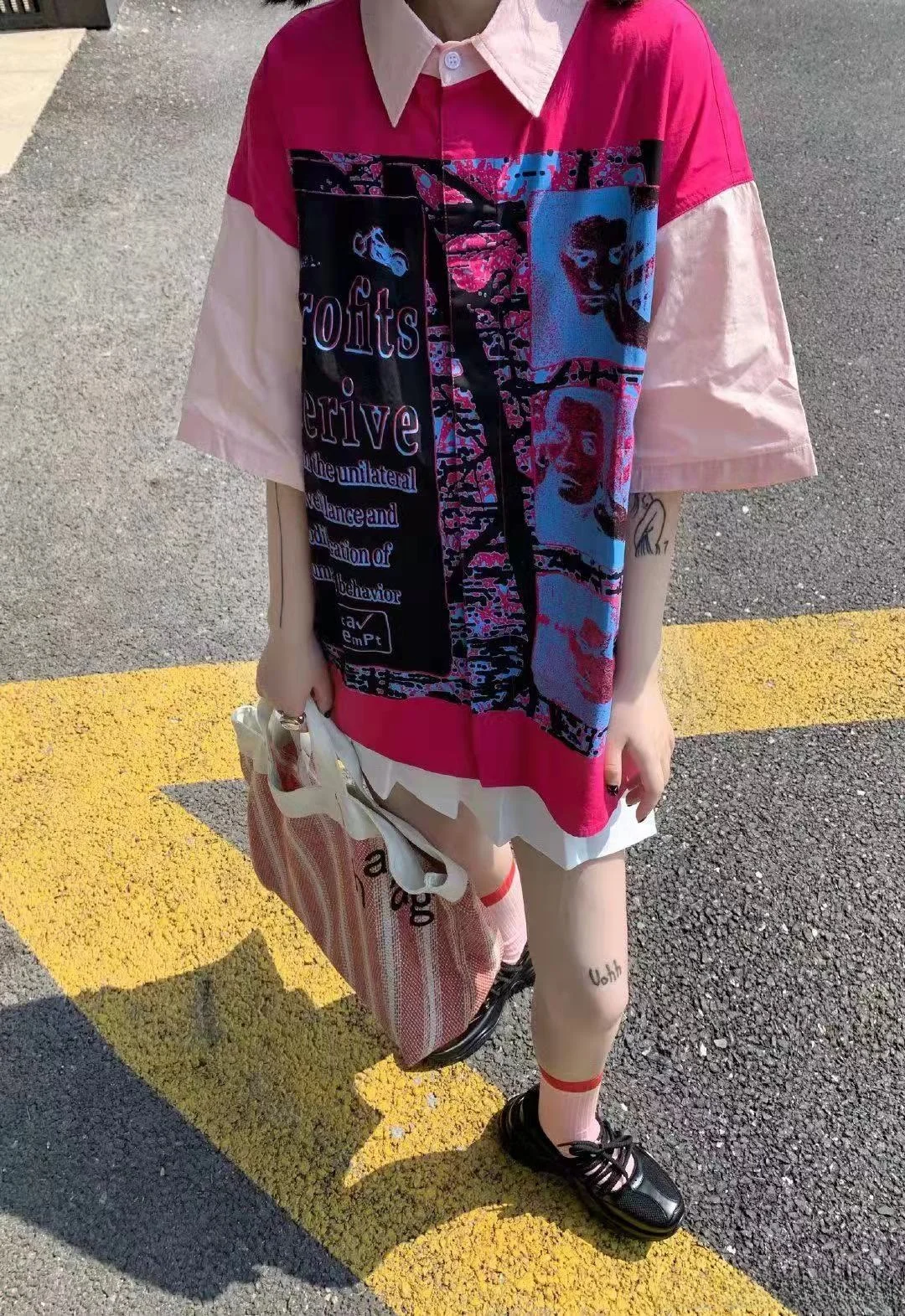 

Pink Splice ort Sve irt High Street Ink Print Casual Summer Faion Men's Loose Fit irt CAVEMPT C.E